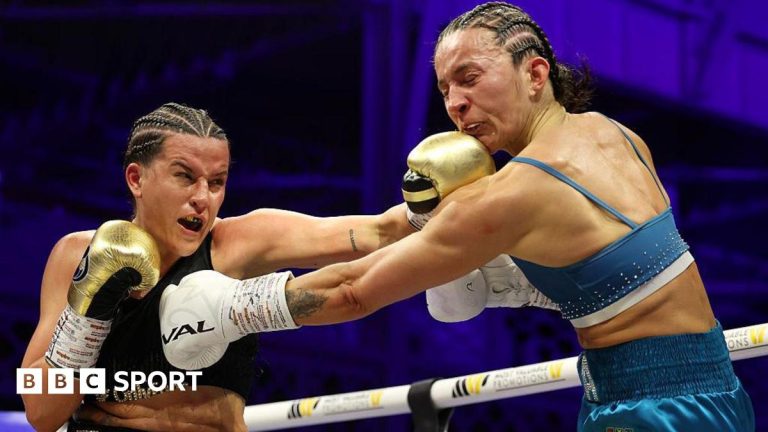 Chantelle Cameron lands a punch on Michaela Kotaskova