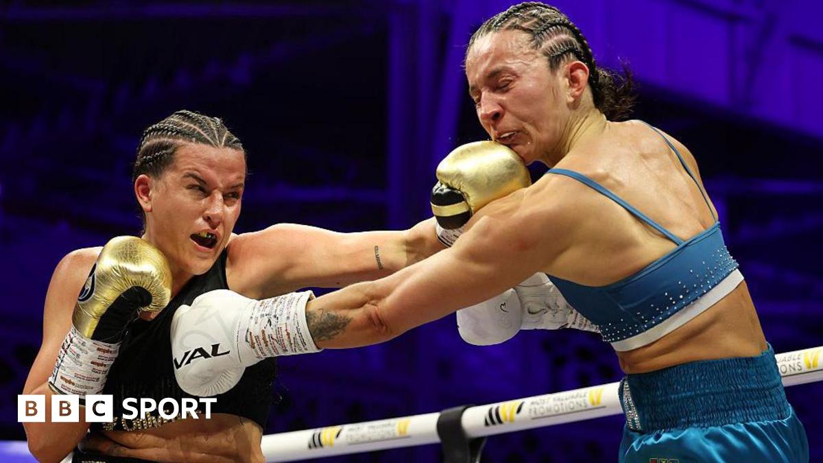 Chantelle Cameron lands a punch on Michaela Kotaskova