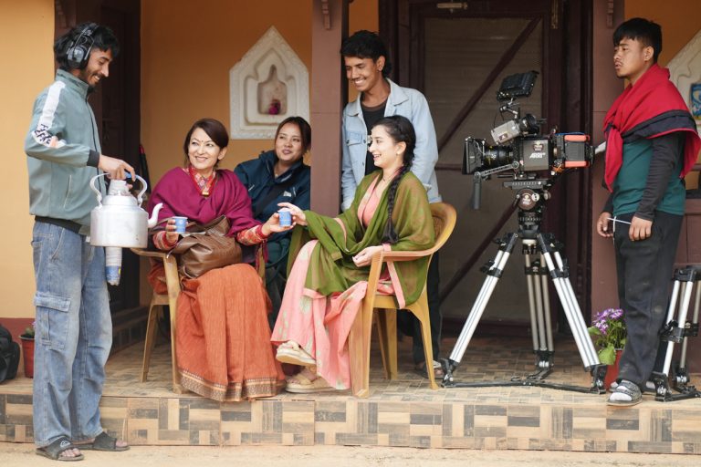 Jharna and daughter Suhana together in film acting – Online Khabar
 — rohanmandal.com.np